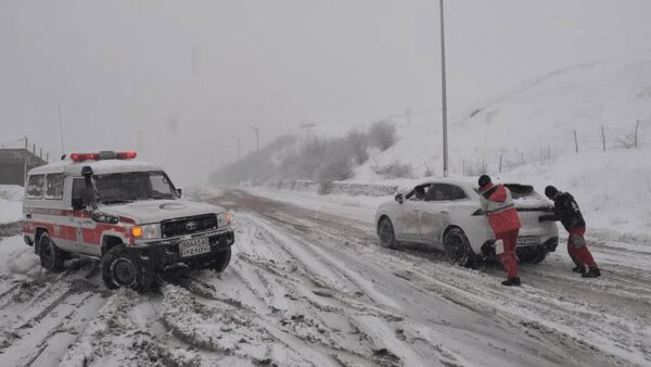امدادگران ۲۵۵ نفر را از کولاک اردبیل نجات دادند