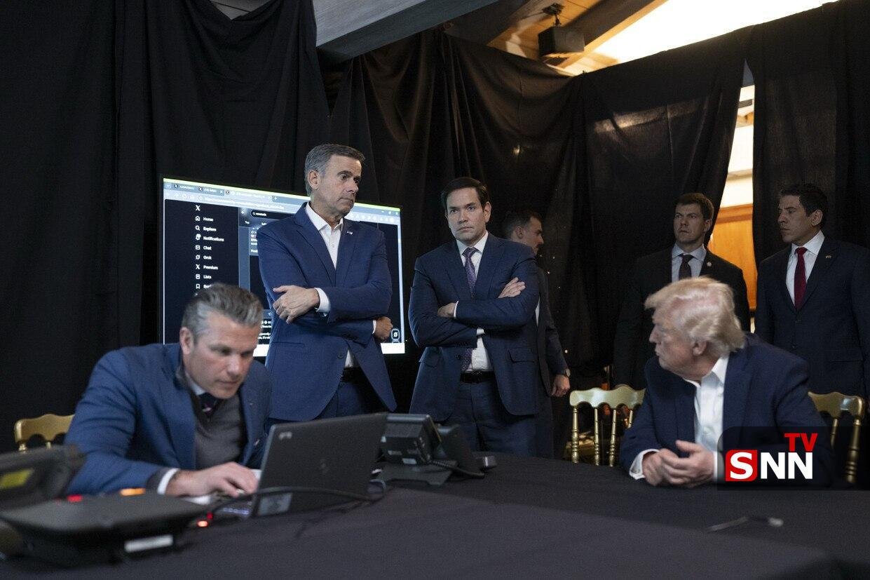 تصاویر جدید ترامپ در حال تماشای تجاوز به ونزوئلا + عکس