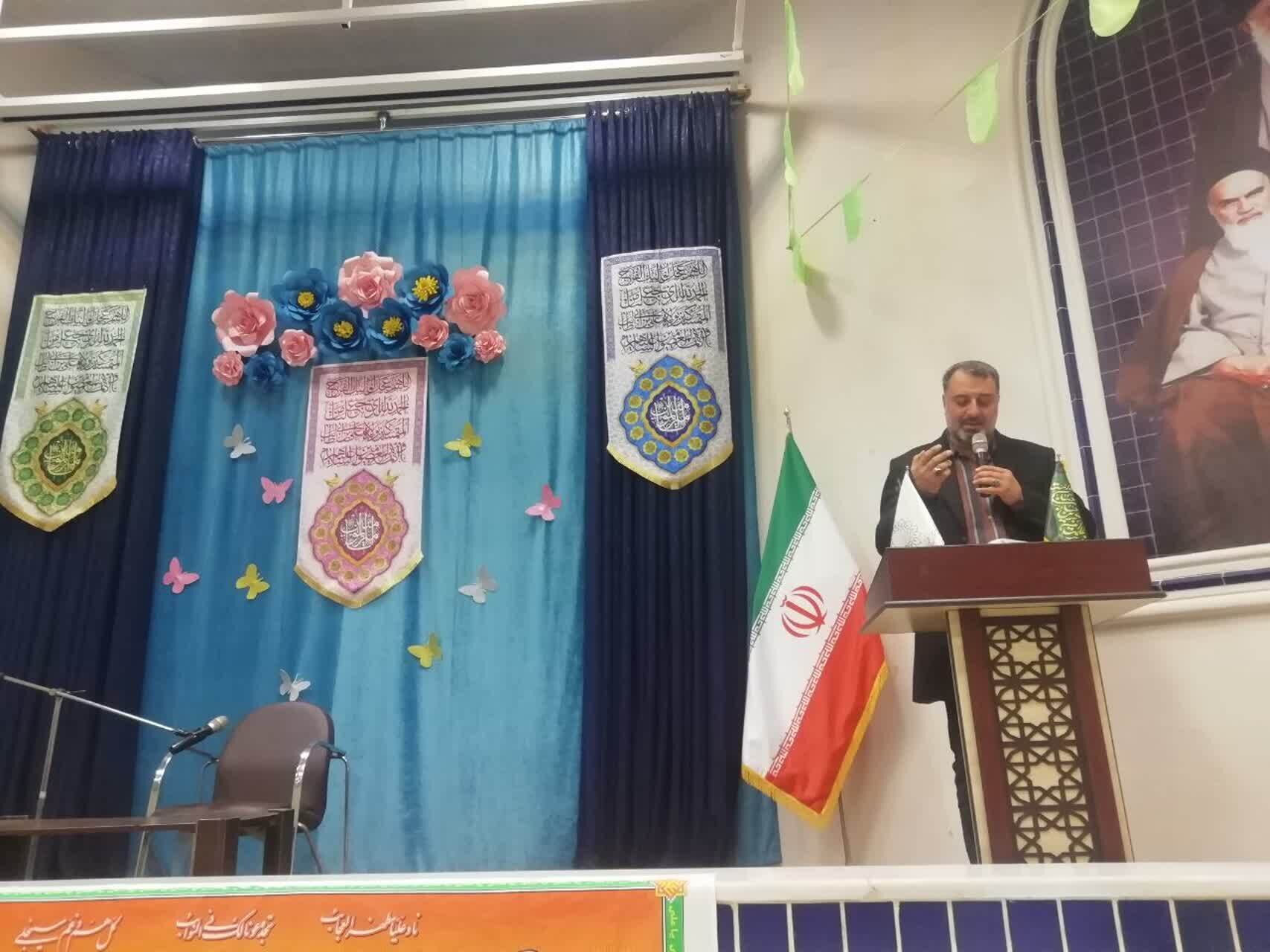 گزارش تصویری از مراسم گرامیداشت ولادت امام علی(ع) و سردار سلیمانی در شیراز