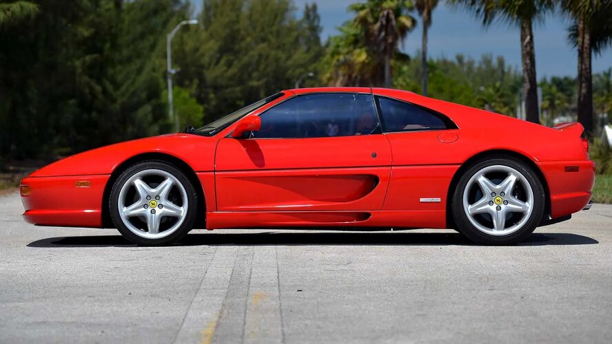 یادی از فراری F355، آخرین سوپراسپرت آنالوگ مارانلو