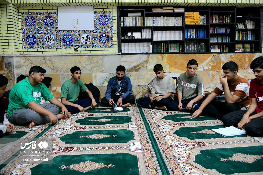 آیین معنوی اعتکاف در مساجد آبادان