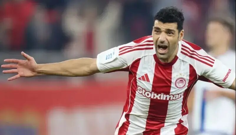 طارمی در آسمان جشن گرفت