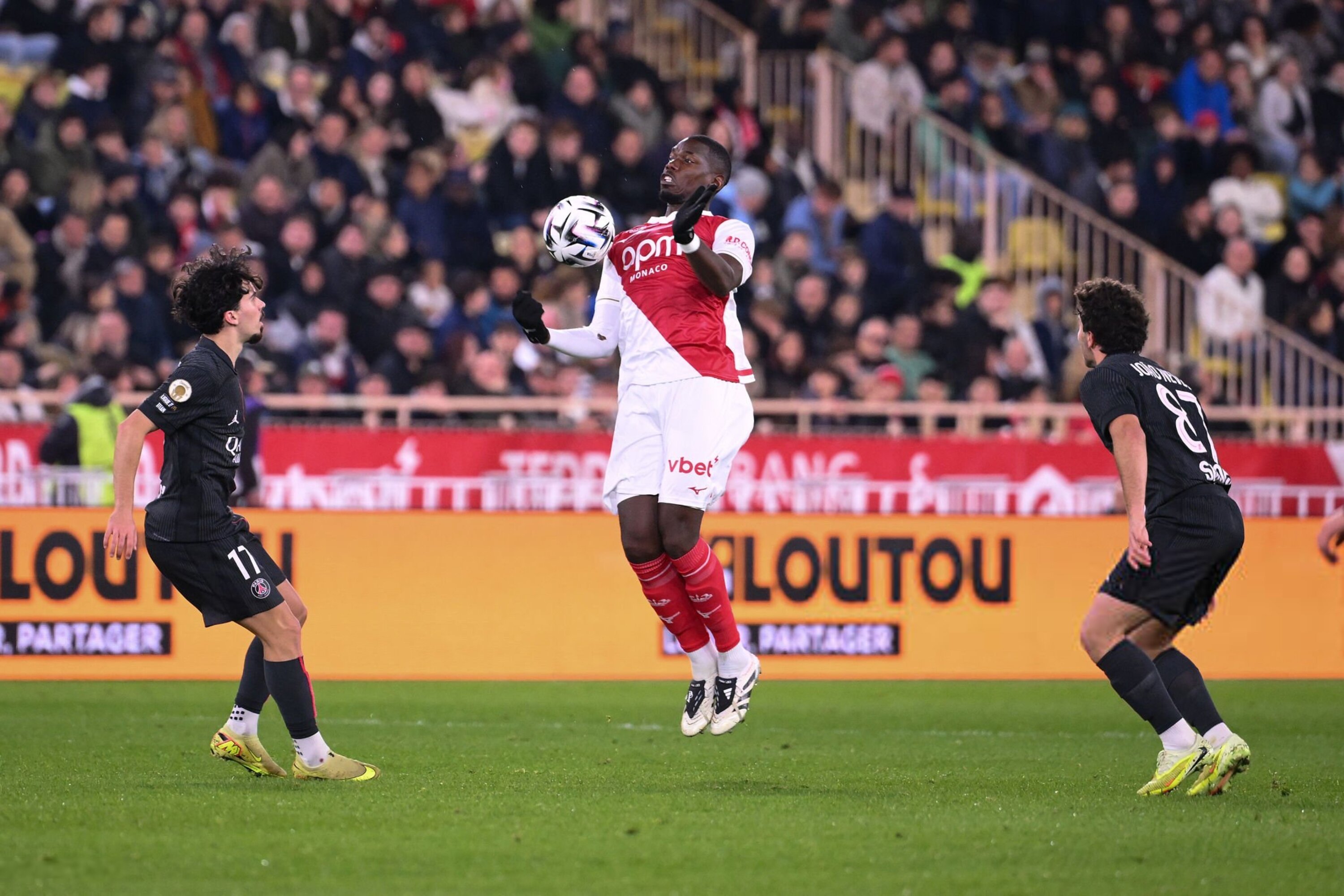 آمدند رقیب پاریس بشوند، نابود شدند!