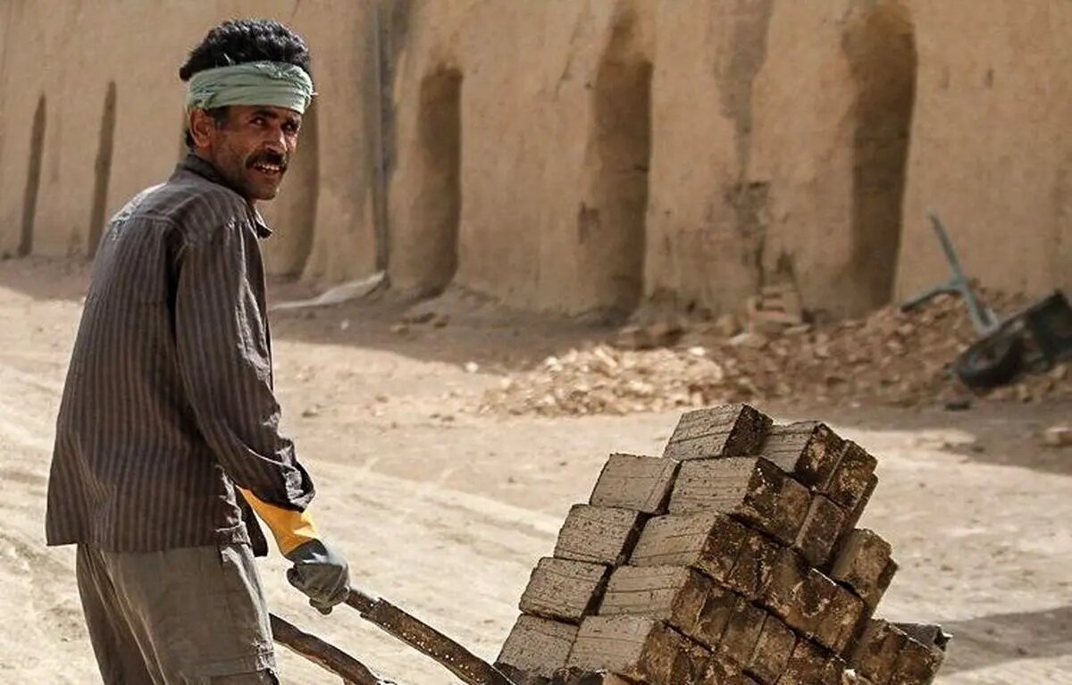 ۳۵۱ نیروی کار غیرمجاز در گیلان شناسایی شد / جریمه ۱۳۹ کارفرما به دلیل به کارگیری از اتباع غیرمجاز