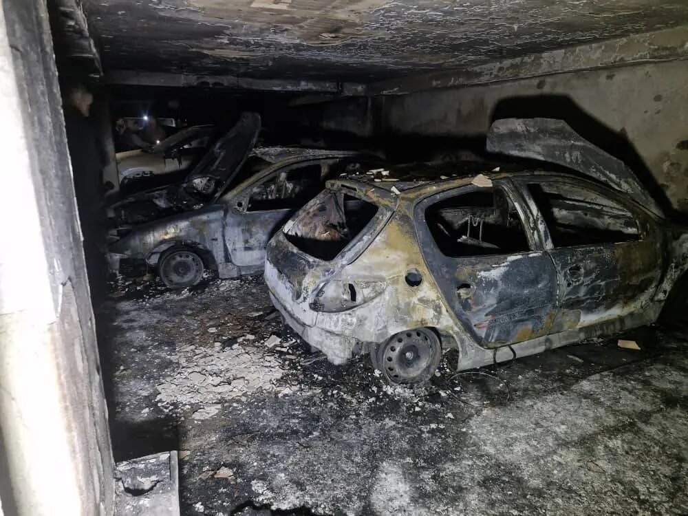 آتش‌سوزی پارکینگ یک ساختمان مسکونی در بزرگراه خرازی + عکس