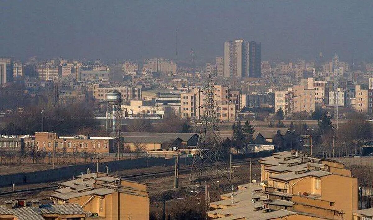 افزایش پایداری و سکون نسبی جو در استان مرکزی / هشدار زرد شماره 9 آلودگی هوا صادر شد