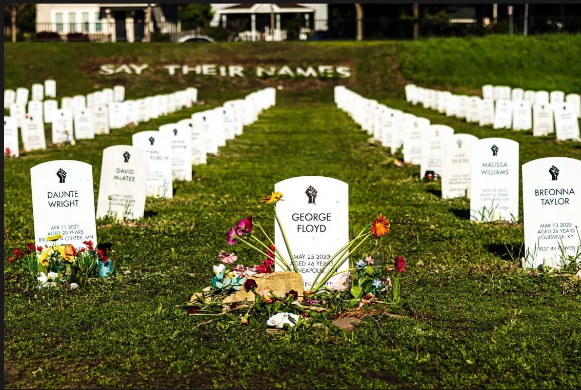 گزارشی تصویری‌تحلیلی از هنر اعتراض در آمریکا ۲۰۲۵/ نه به «ترامپ»؛ حمایت از غزه و فلسطین