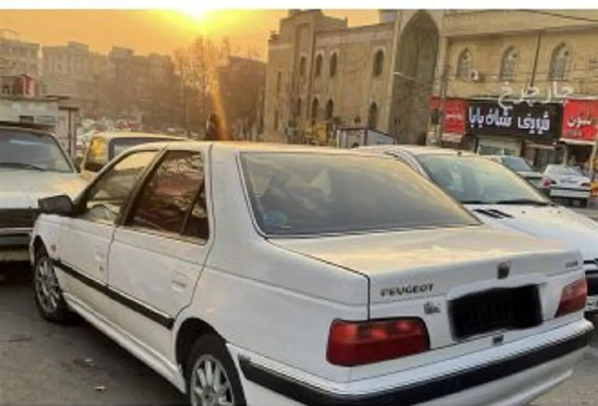 خودروی ایرانی با خلافی میلیاردی در فرودگاه توقیف شد