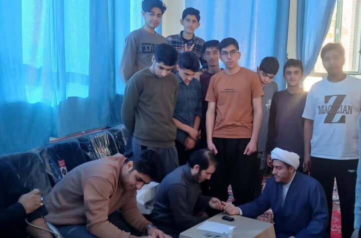 غربالگری سلامت و محفل قرآنی معتکفین در چاراویماق