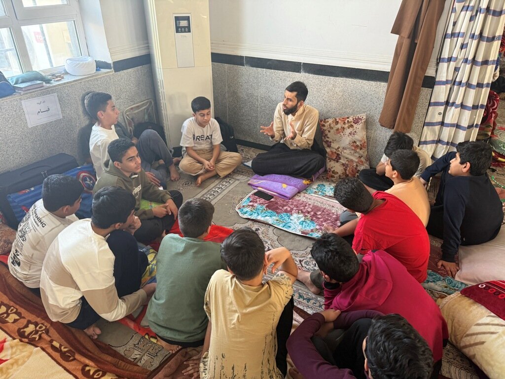 آیین معنوی اعتکاف در ۳۸ مسجد شهرستان دشتی برگزار  شد