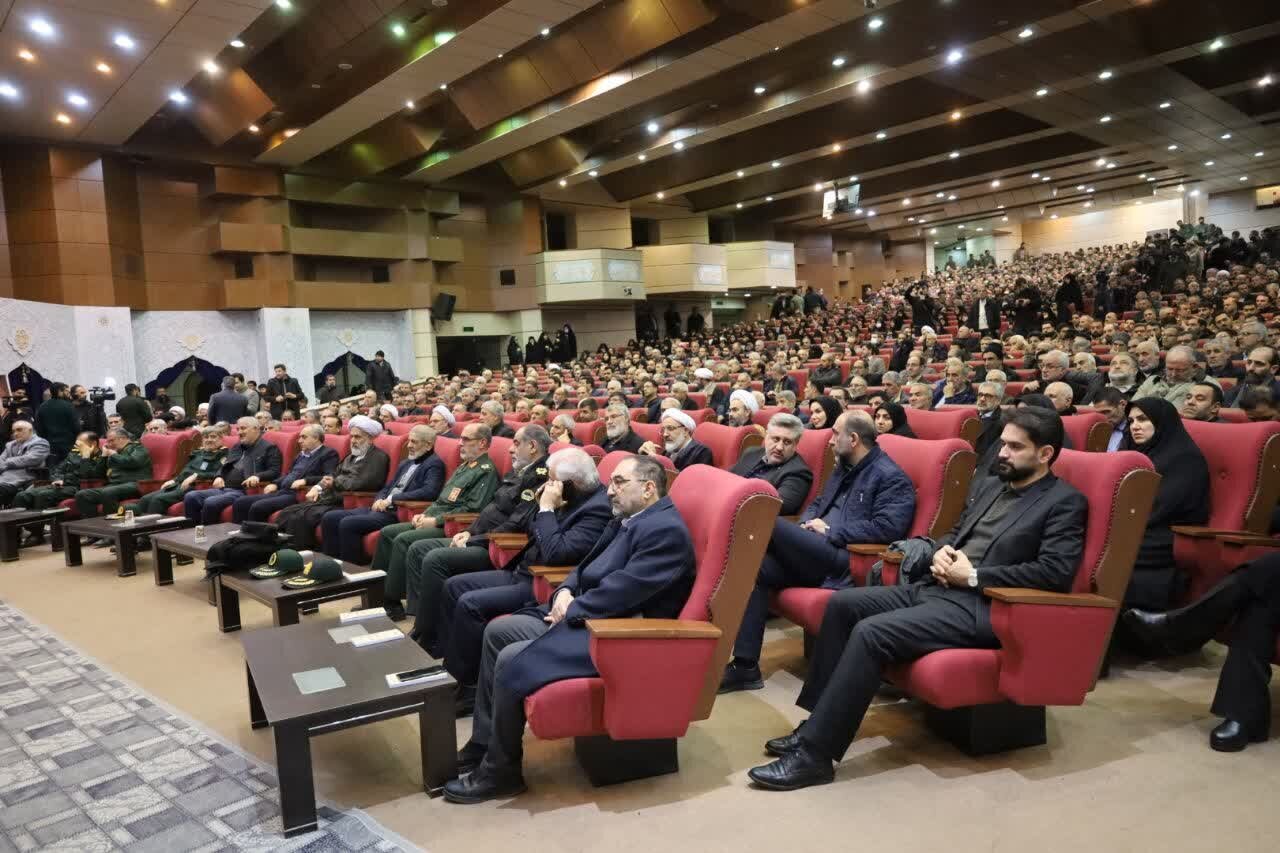 فرمانده سپاه عاشورا:بازاریان آذربایجان‌شرقی پرچمدار وحدت و آرامش هستند