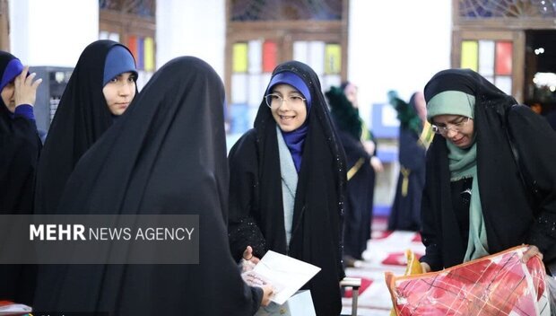 حیدری نژاد: ۸۲۵ نفر در آئین معنوی اعتکاف آستانه اشرفیه شرکت کردند