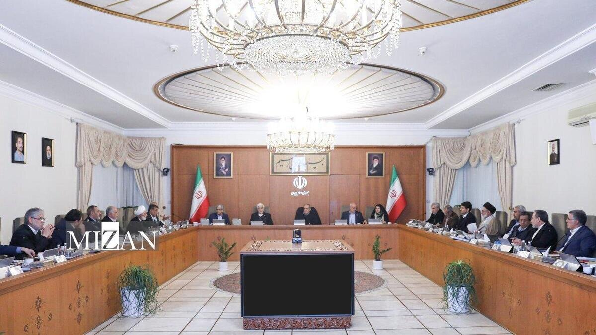 پزشکیان: احترام به مردم و شنیدن مطالبات آنان، اصل حکمرانی دولت است/ استانداران با رویکرد محله‌محور ارتباط دولت و مردم را تقویت کنند