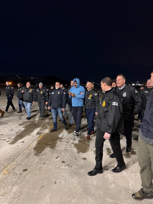 هگست: ترامپ شرایط را در ونزوئلا تعیین می‌کند + تصاویر