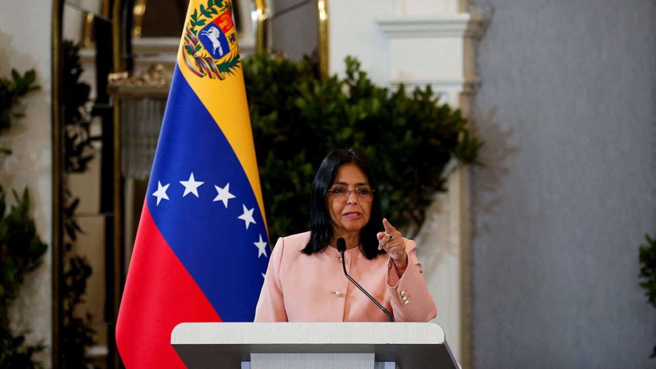 معاون رئیس جمهور ونزوئلا: مستعمره هیچ کشوری نخواهیم شد