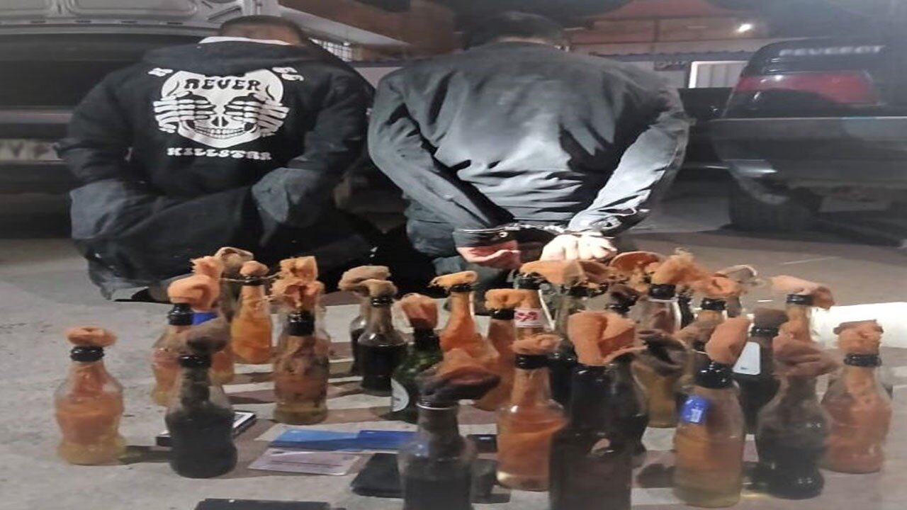 کشف مواد آتش‌زا با هدف اقدامات خرابکارانه در اعتراضات اخیر؛ ۲ نفر دستگیر شدند