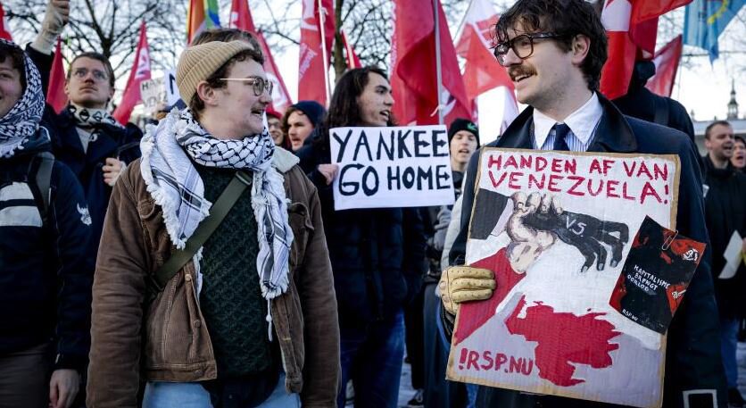 اعتراض گسترده مردم هلند و بلژیک به اقدام نظامی آمریکا علیه ونزوئلا