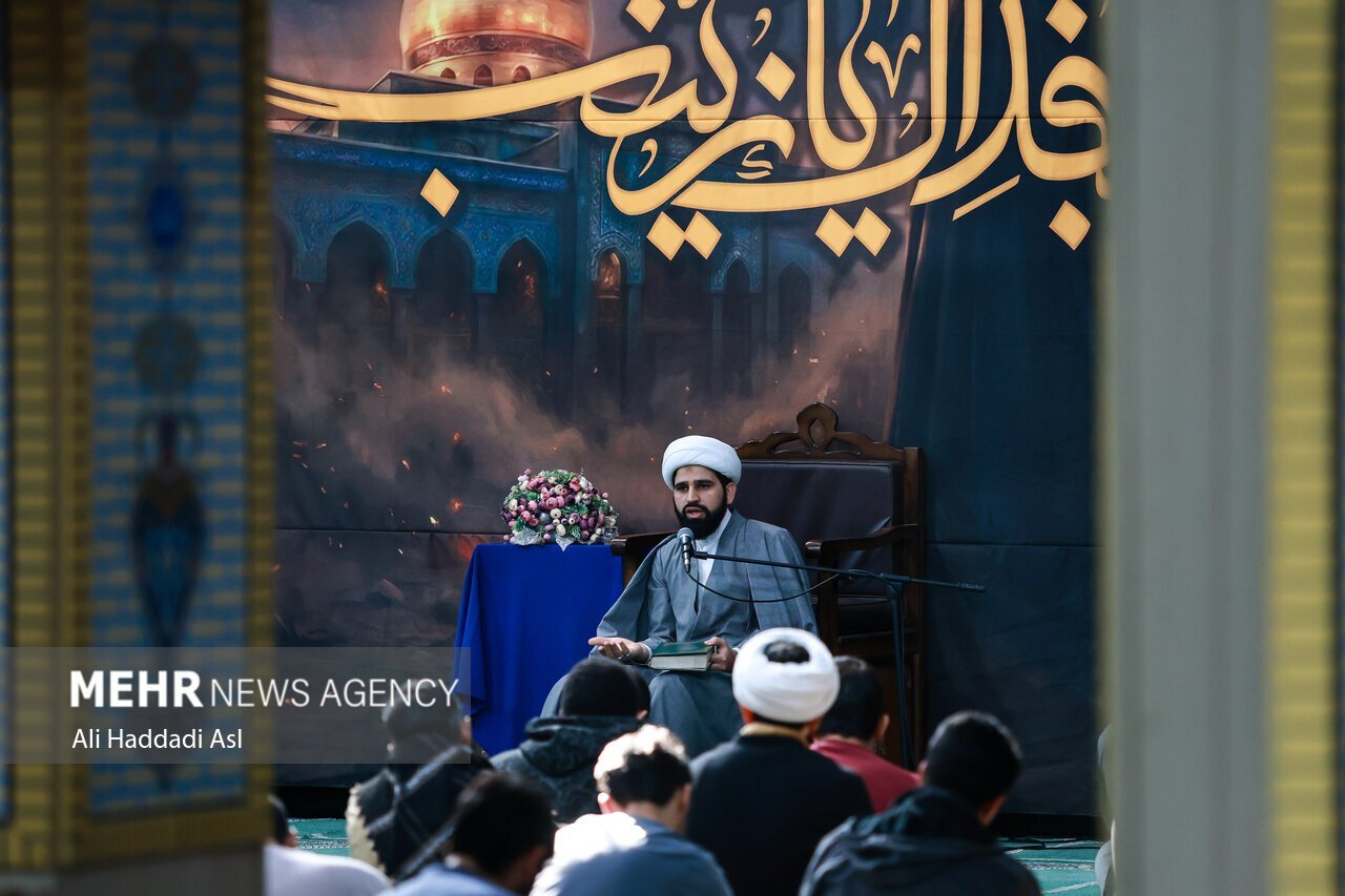 عکس/ مراسم معنوی اعتکاف در دانشگاه امیرکبیر