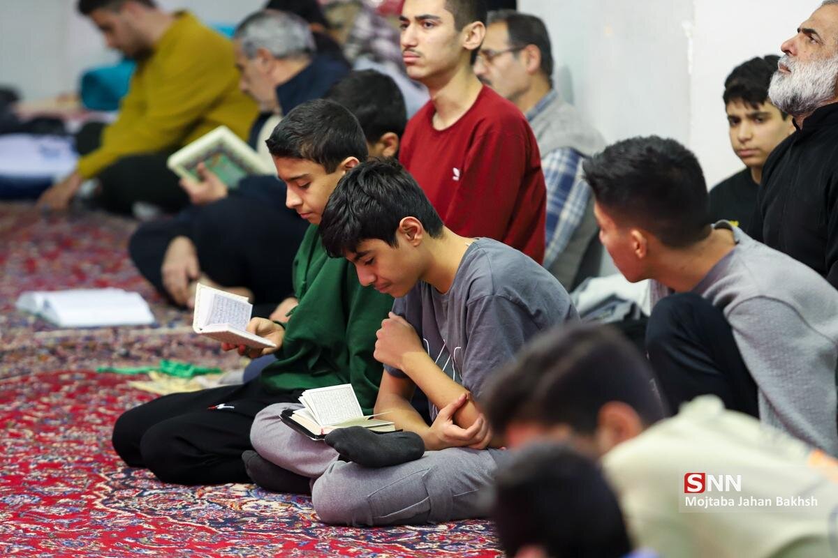 مراسم معنوی اعتکاف در مسجد جامع اصفهان