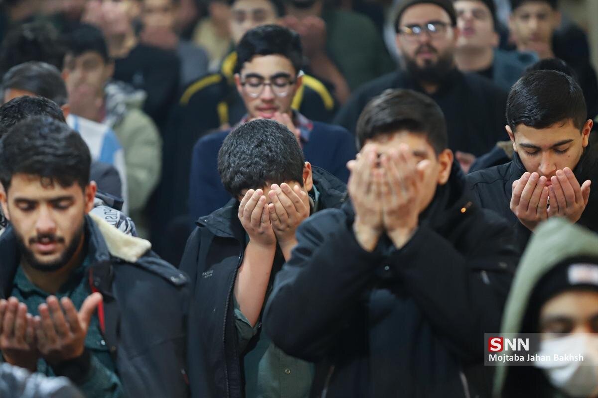 مراسم معنوی اعتکاف در مسجد جامع اصفهان