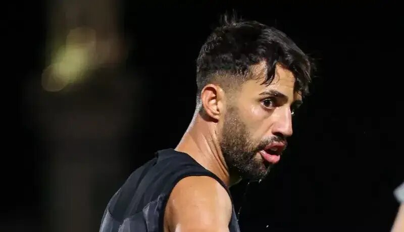 رضاوند یک ماه درد می‌کشد