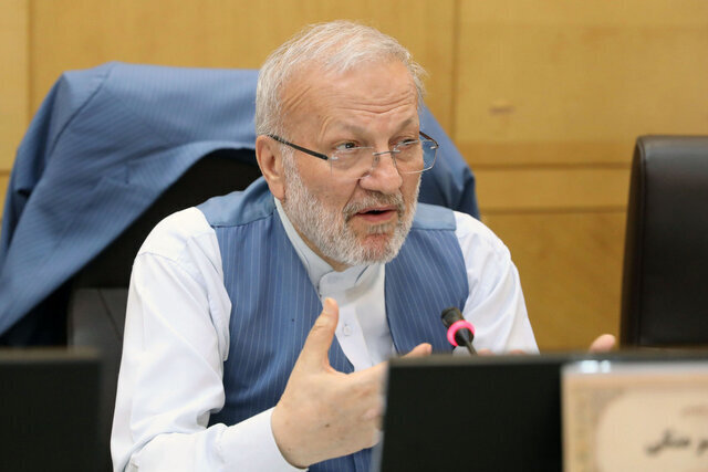 ای مردم آمریکا جلوی این گاو وحشی را بگیرید!