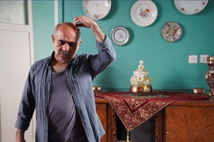 داستان مردی که زندگی‌اش را در بورس سرمایه‌گذاری می‌کنند و ناگهان نابینا می‌شود