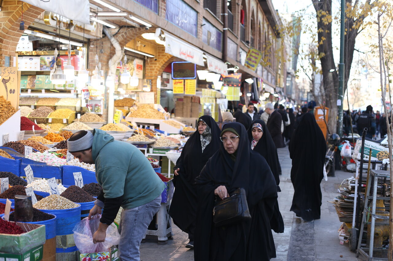 بازارها سرگرم کسب‌وکارند