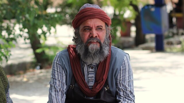 علاقه امیر دژاکام به کاوه آهنگر و روایت صحنه نفس‌گیر طناب‌کشی