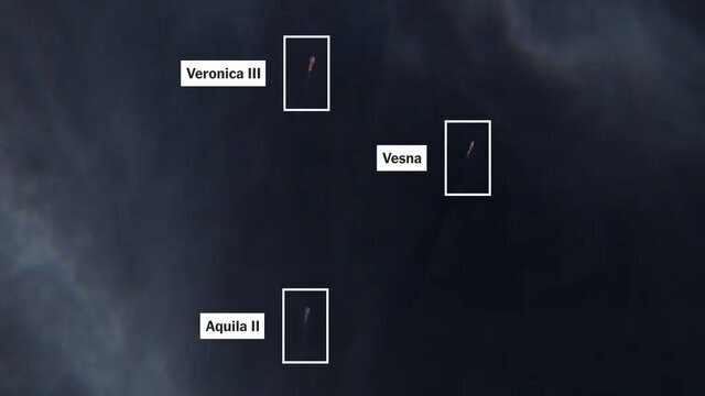 تلاش ۱۶ نفتکش‌ برای عبور از محاصره آمریکا