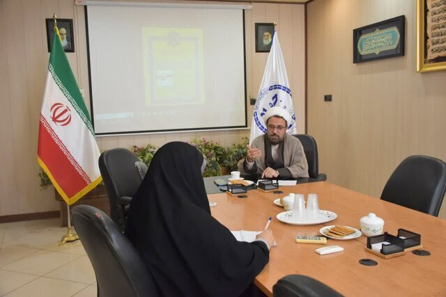 مرز نقد و تخریب باید روشن شود