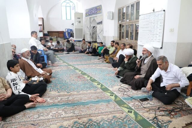 دفاع از حریم ولایت فقیه و امام جامعه مسلمین وظیفهای همگانی است