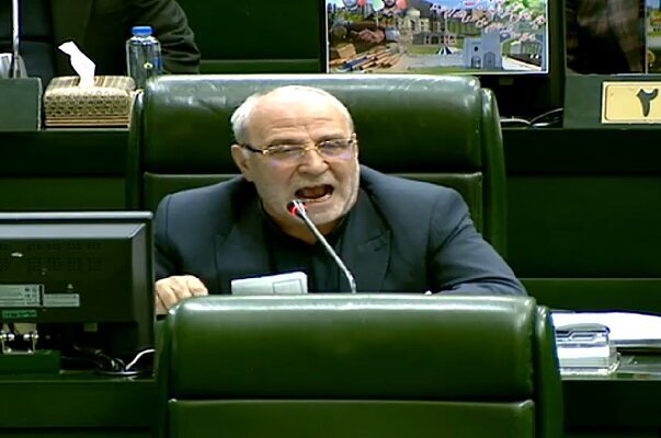 نایب رئیس کمیسیون اصل نود: از اصلاح ریشه ای در لایحه بودجه خبری نیست