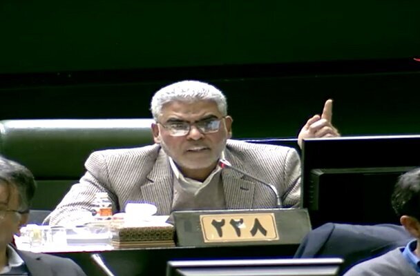 یک عضو کمیسیون اقتصادی: بودجه ۱۴۰۵ به شدت تورم زاست
