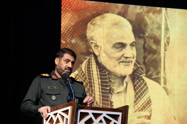 فرمانده سپاه لرستان: رضایت مردم باید اولویت مسئولان باشد