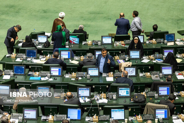 خلاصه اخبار ۱۵ دی مجلس؛ امتناع قالیباف از پذیرش سوال از رئیس‌جمهور/تصویب کلیات بودجه