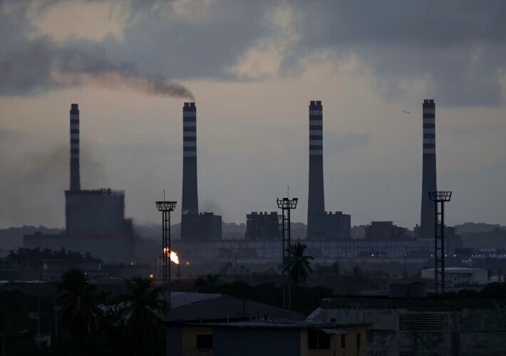 تجاوز به ونزوئلا؛ تلاش برای احیای قدرتِ رو به افول آمریکا