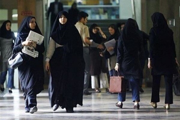 علاسوند: سیاستگذاری هوشمند نباشد حقوق زنان کاریکاتوری می‌شود