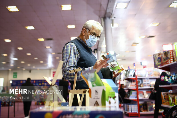 کیفیت را فدا نکردیم اما تیراژ کم شد / مواد اولیه گران شده است