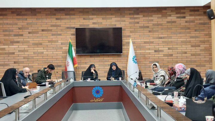 بررسی رمان نوجوان «فرار ماردوش» در محفل کتاب‌خوانش رشت