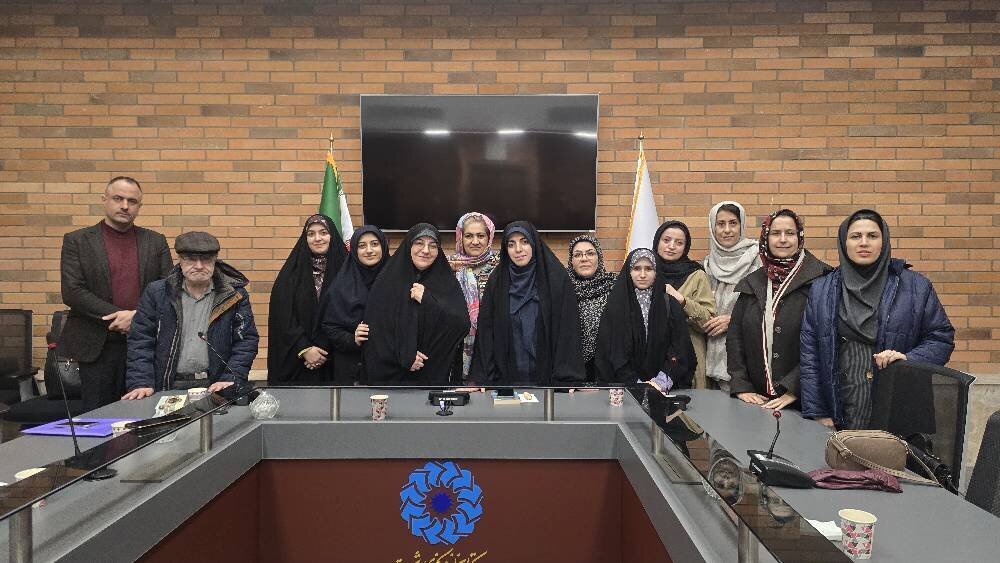 بررسی رمان نوجوان «فرار ماردوش» در محفل کتاب‌خوانش رشت