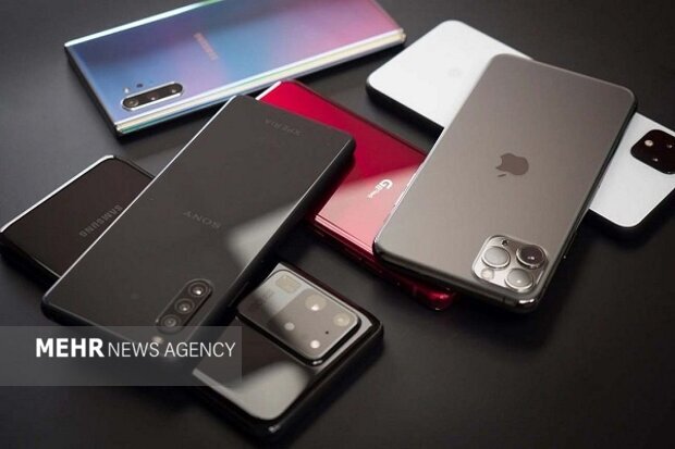 افت ۱۴ درصدی واردات گوشی تلفن همراه در ۹ ماهه ۱۴۰۴