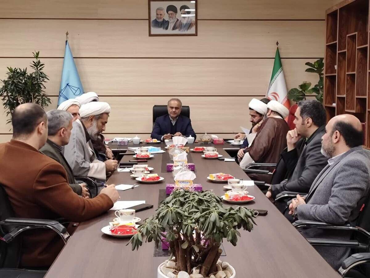 مسائل مرتبط با زمین ۱۶۳ هکتاری مهدشت ساری و منافع موقوفه‌ای حوزه علمیه بررسی شد