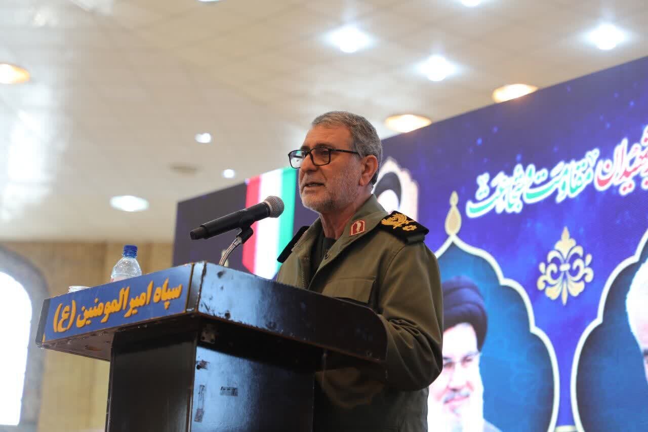 فرمانده سپاه ایلام: حاج قاسم سلیمانی با شهادتش به یک مکتب جهانی تبدیل شد