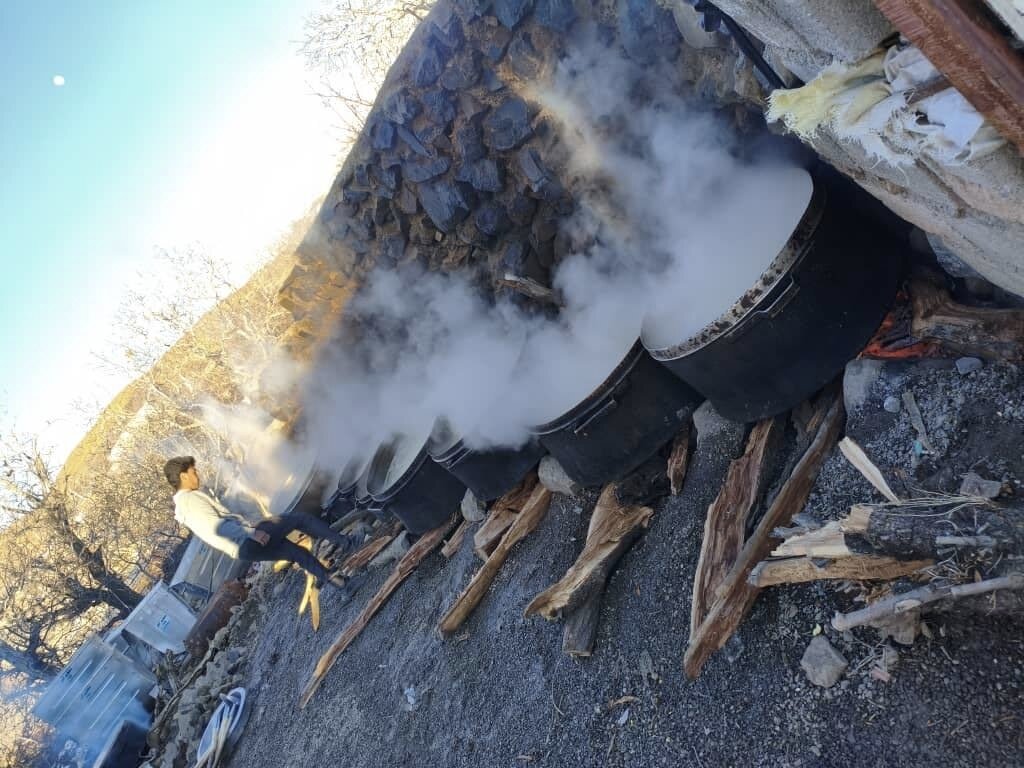 آیین «حلیم نذری» در روستای کبیر؛ از خاک تا دیگ، عشق امام حسین (ع) می‌جوشد