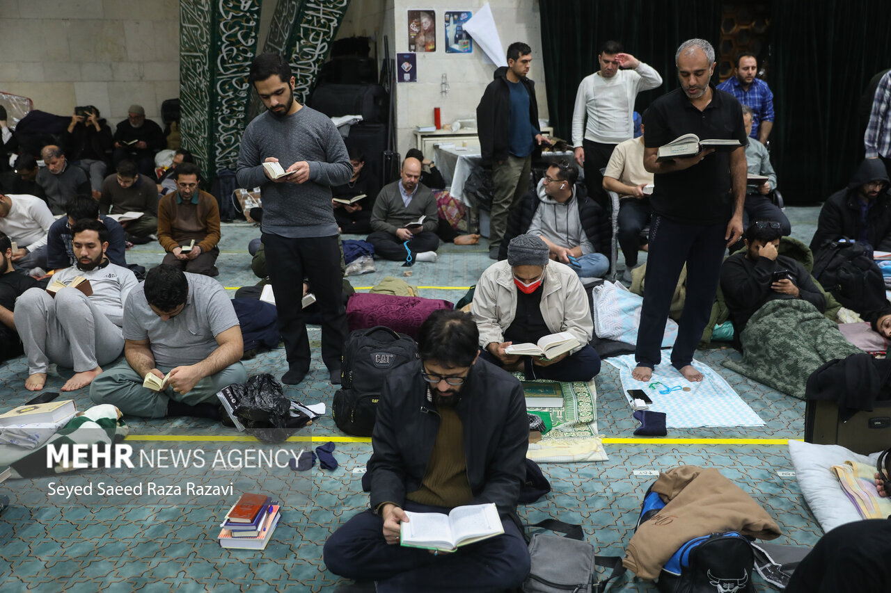 مراسم معنوی «ام‌داوود» در دانشگاه تهران