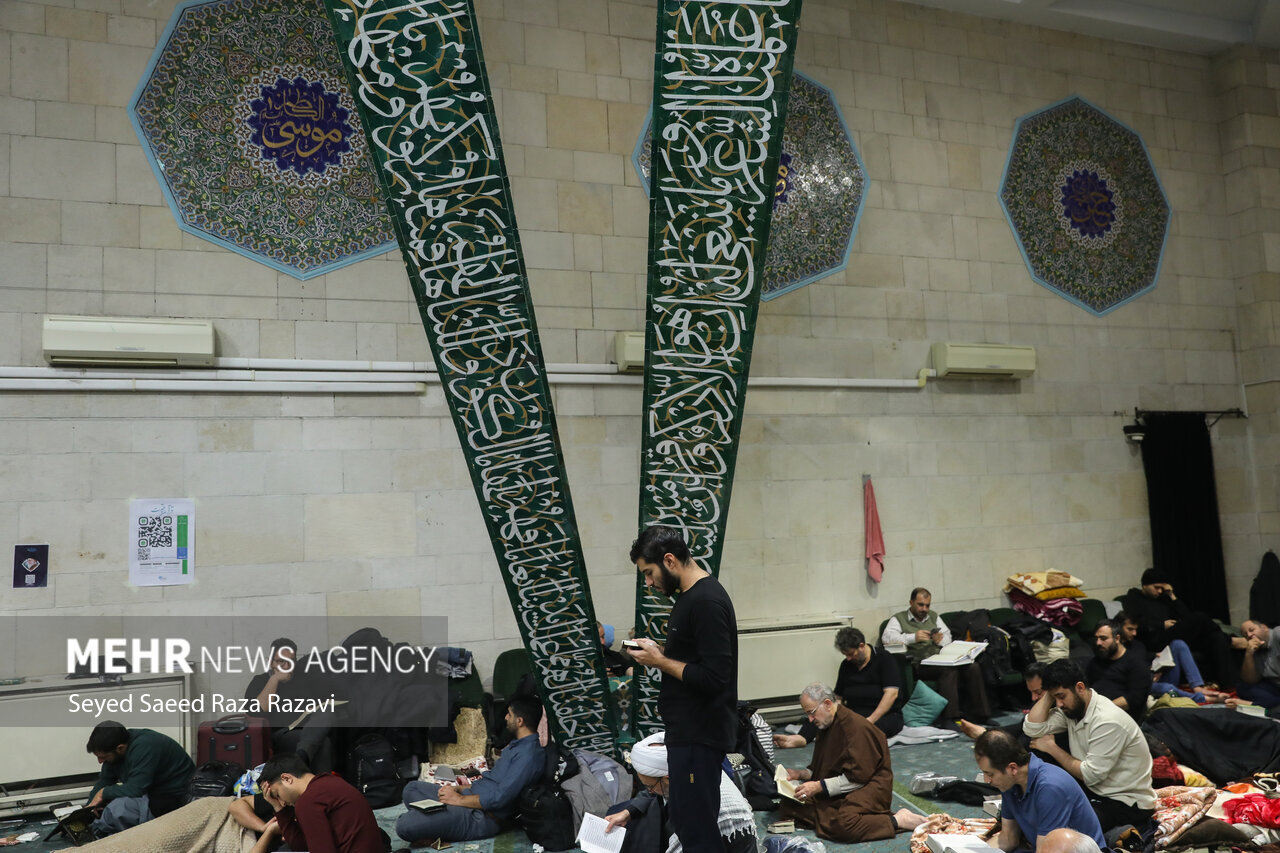 مراسم معنوی «ام‌داوود» در دانشگاه تهران