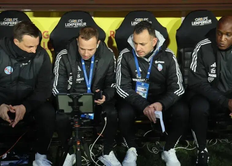 یک پرتغالی جانشین مربی جدید چلسی شد