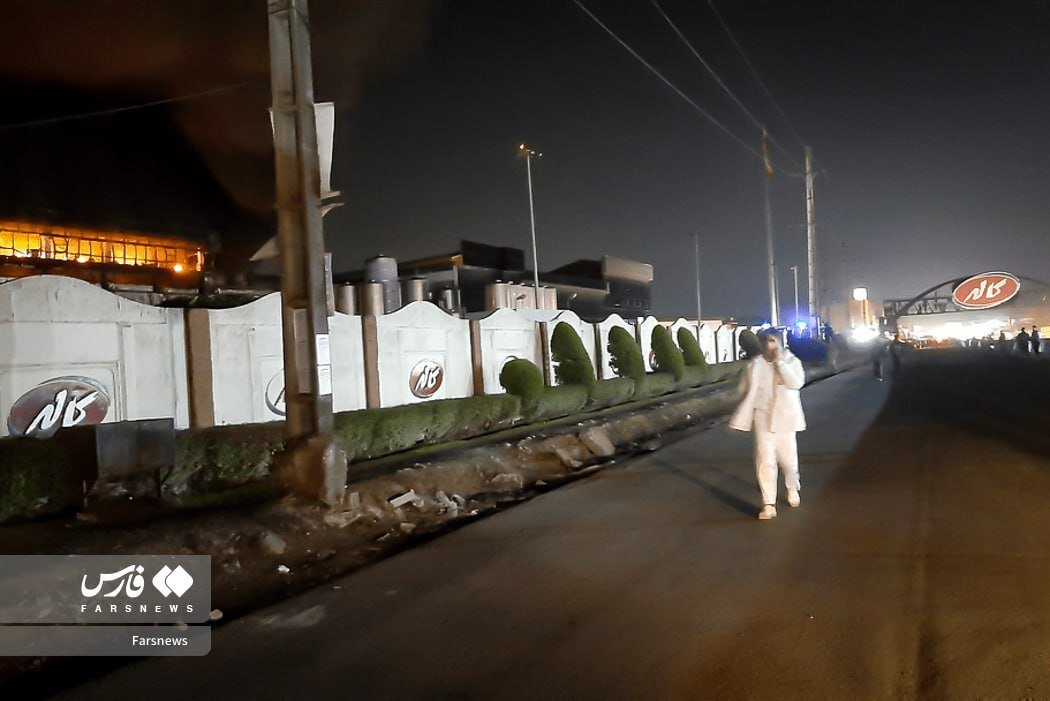 عکس/ تصاویری از آتش‌سوزی در کارخانۀ کالۀ آمل