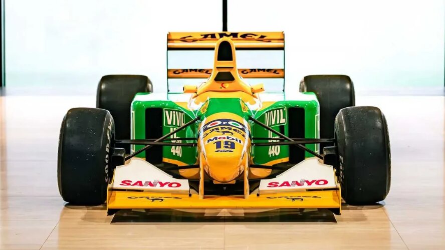 حراج خودروی اولین پیروزی مایکل شوماخر در فرمول یک با قیمت نجومی
